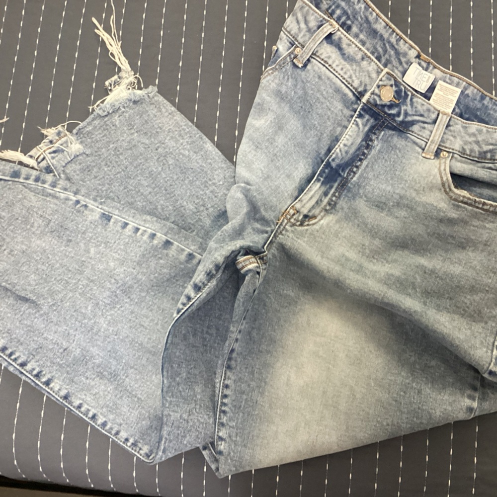 Time and Tru Ankle Jeans Distressed 16 Regular Womens